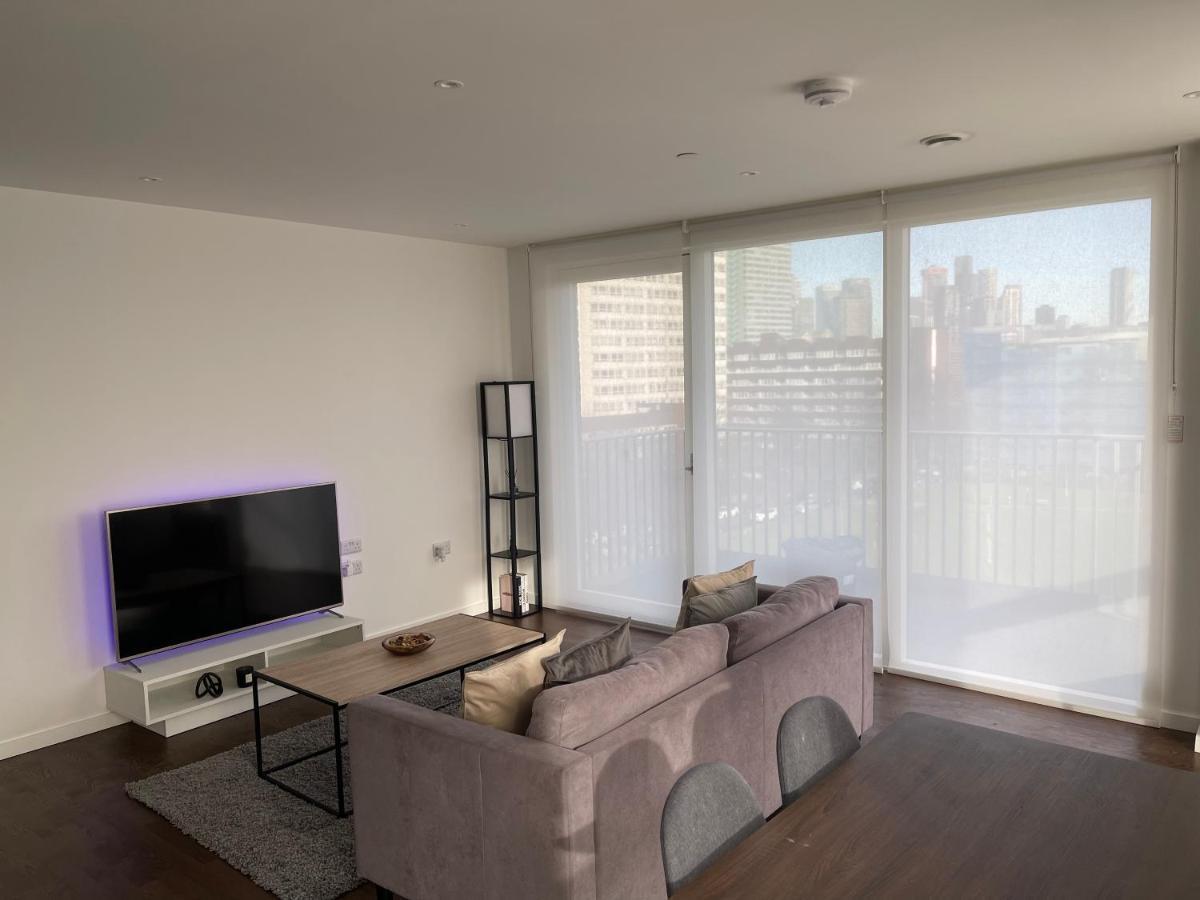 Immaculate 2Bed Apartment In London- City Views Exterior photo