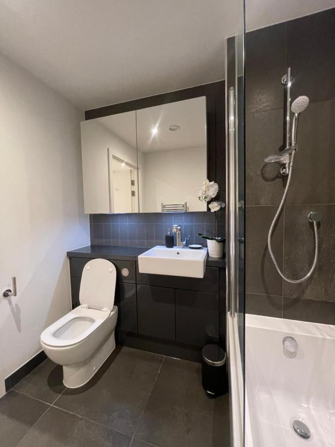 Immaculate 2Bed Apartment In London- City Views Exterior photo